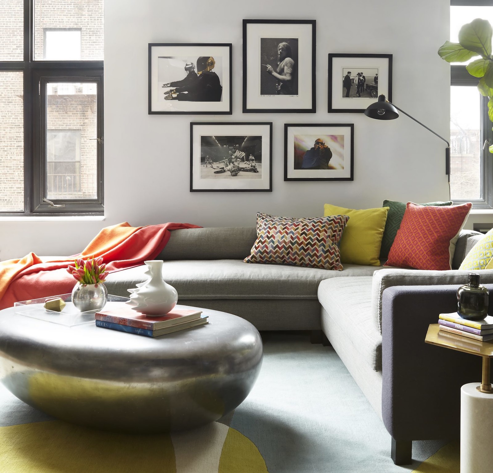 15 Ways To Style A Grey Sofa In Your Home | Décor Aid