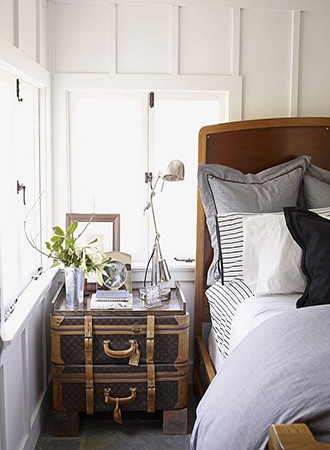 25+ Bedroom Storage Ideas To Help You Keep Organized - Décor Aid