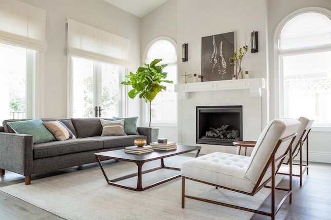 https://www.decoraid.com/wp-content/uploads/2019/05/best-small-living-room-ideas.jpg