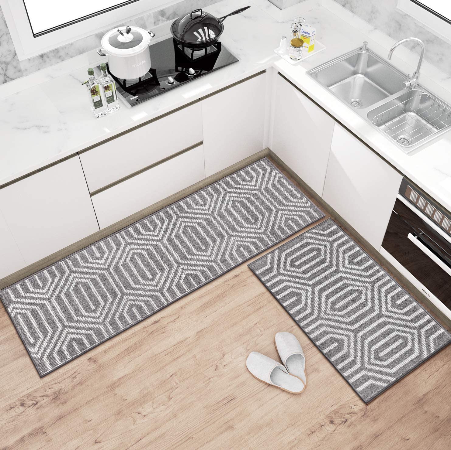 What color should kitchen rugs be?